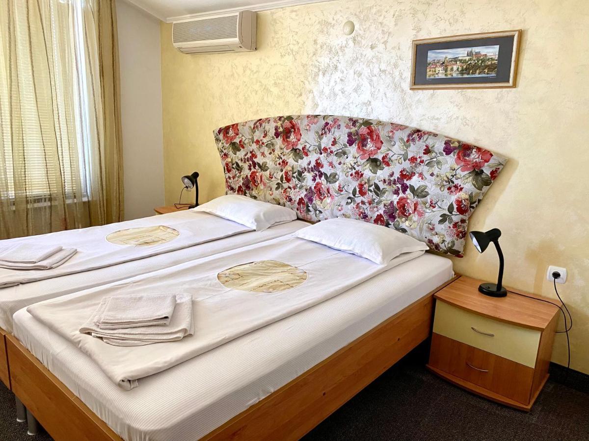 Family Hotel The Golden Fish Sozopol Exterior photo